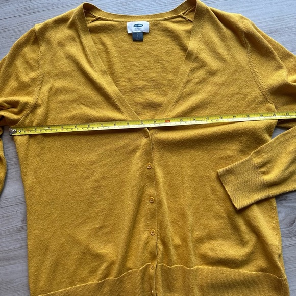 Old Navy Button Front Cardigan Sweater - Picture 5 of 8